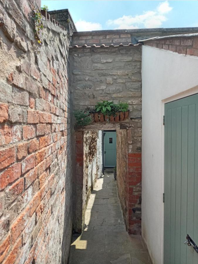 Delighful Self Catering In The Heart Of グラストンベリー エクステリア 写真
