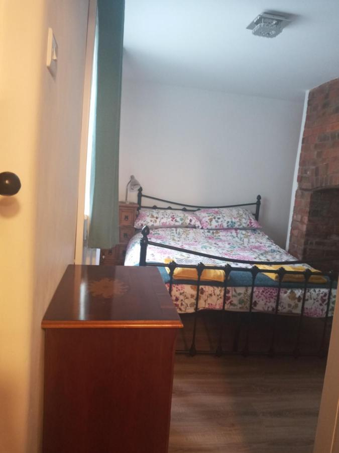 Delighful Self Catering In The Heart Of グラストンベリー エクステリア 写真